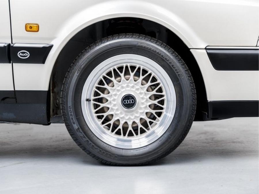 Колеса Audi V8 1990 года  (EU) (фото 3 из 84)
